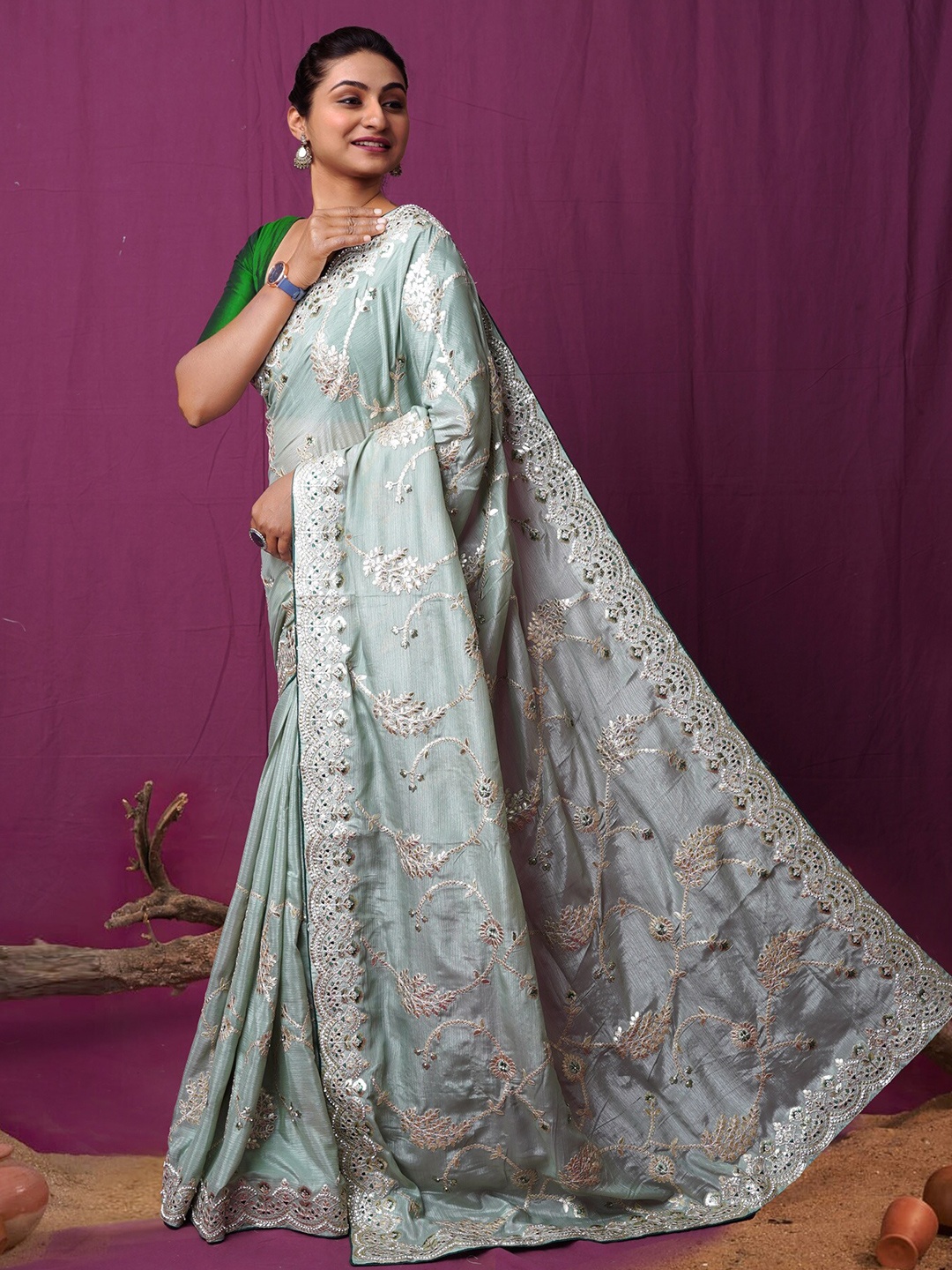 

Unnati Silks Embellished Beads and Stones Silk Blend Handloom Bhagalpuri Saree, Green