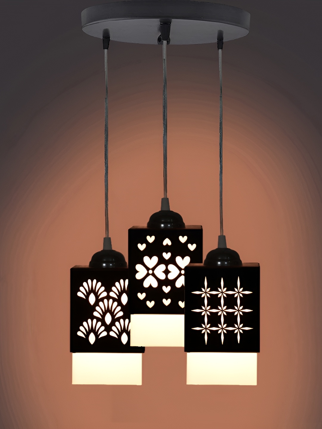 

Afast Black & White Textured Traditional Cluster Ceiling Lamp