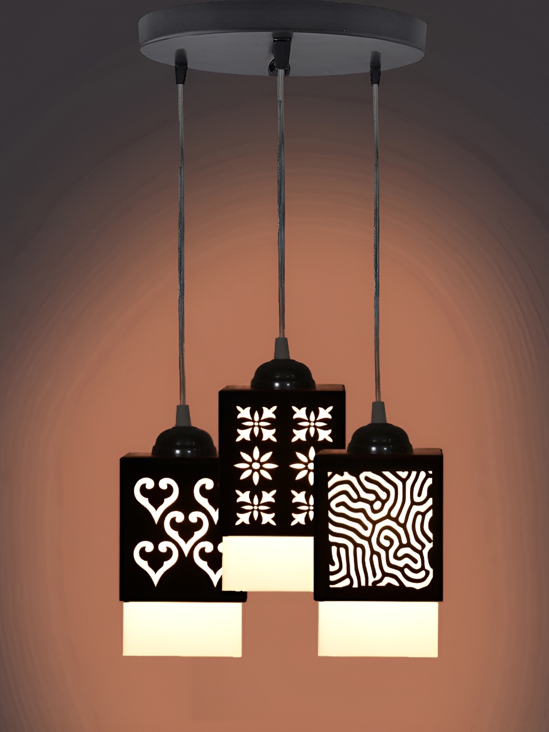 

Afast Black & White Textured Traditional Cluster Ceiling Lamp