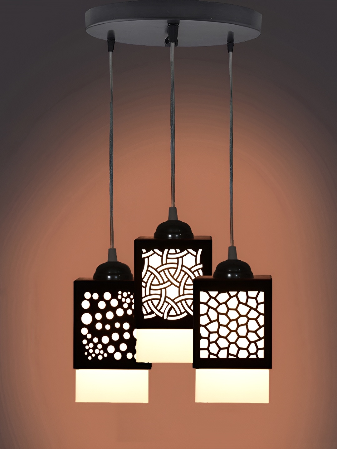

Afast Black & White Traditional Textured Wooden Ceiling Lamp
