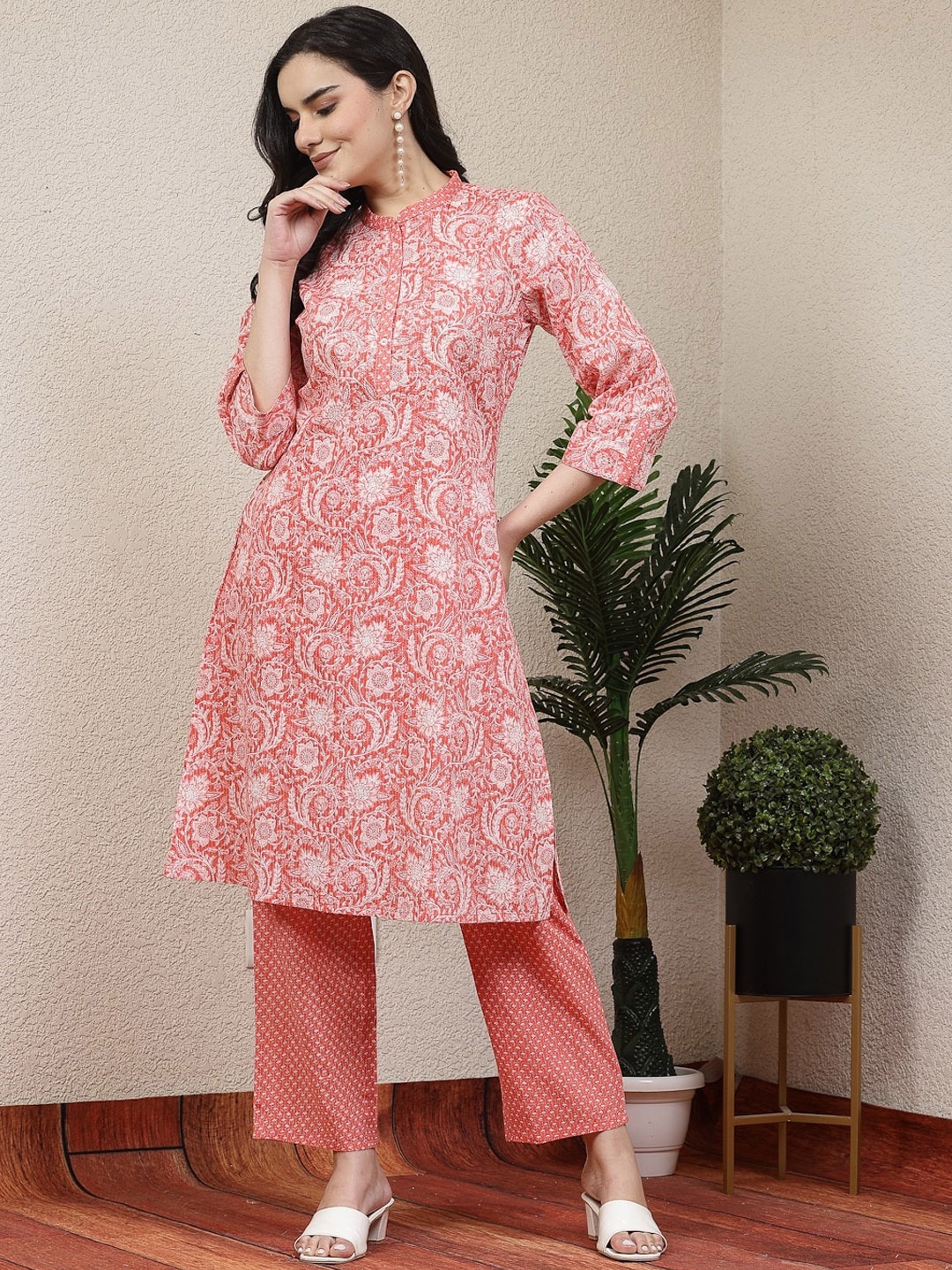 

Nayam By Lakshita Floral Printed Mandarin Collar Regular Kurta with Palazzos, Peach
