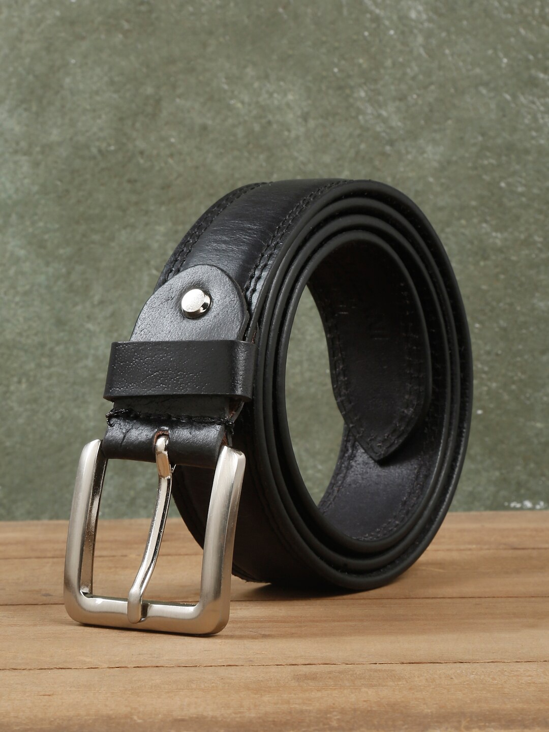 

Teakwood Leathers Men Textured Leather Belt, Black