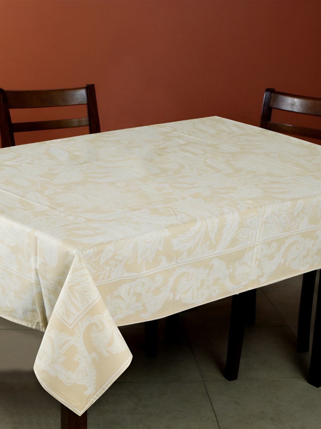 

TARAN LIVING Beige Floral Cotton 4-Seater Table Cover