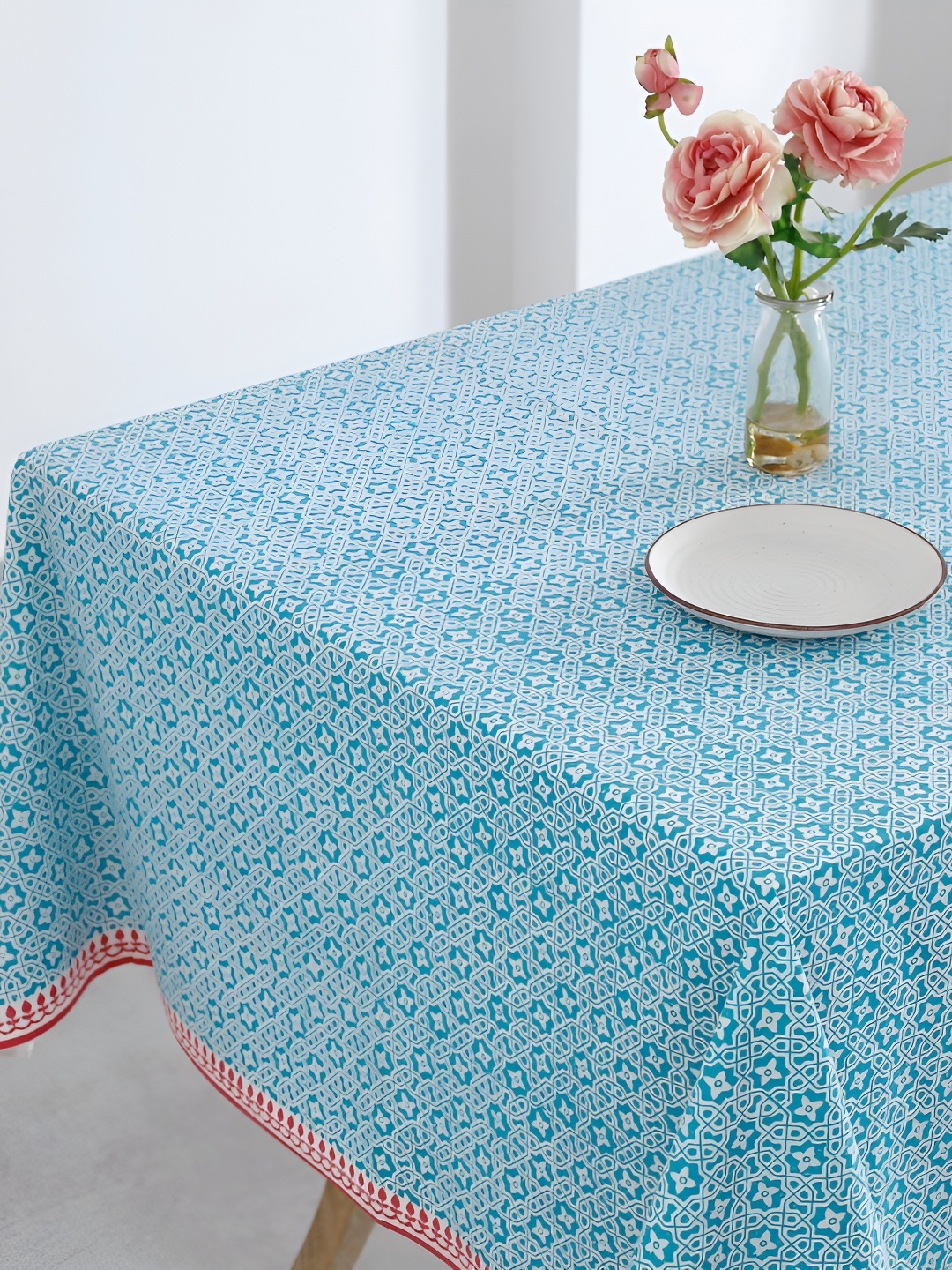 

TARAN LIVING Blue Geometric Printed Cotton 4-Seater Table Cover