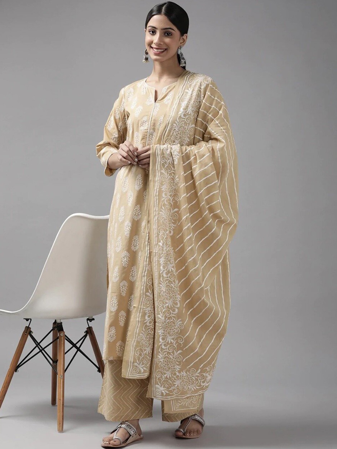 

Haute and Humble Women Floral Printed Regular Pure Cotton Kurta with Palazzos & With Dupatta, Beige