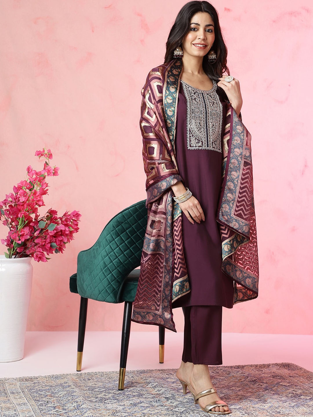 

Anouk Women Ethnic Motifs Yoke Design Regular Thread Work Kurta with Trousers & With Dupatta, Violet