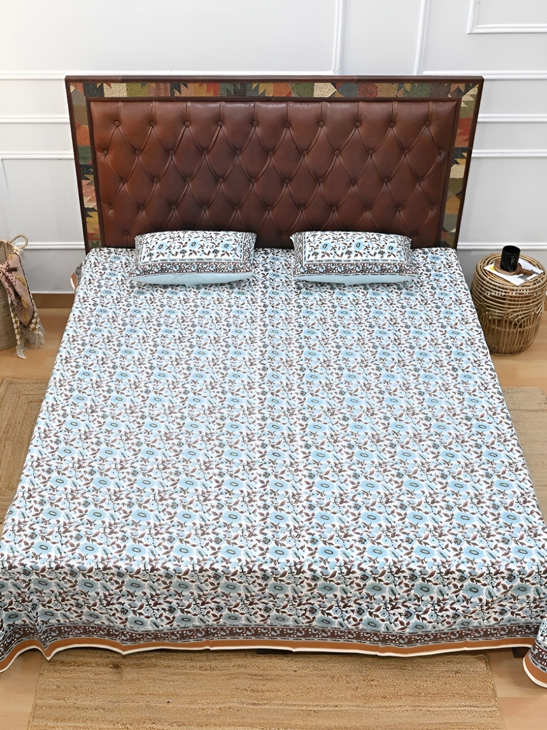 

Art Avenue Blue & White Floral 120 TC King Bedsheet with 2 Pillow Covers