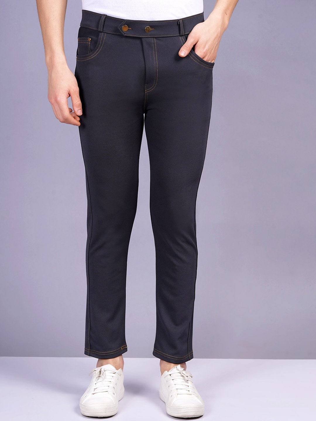 

WE PERFECT Men Relaxed Chinos Trousers, Grey