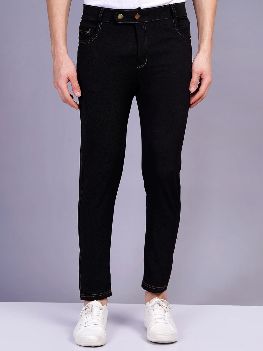 

WE PERFECT Men Relaxed Chinos Trousers, Black