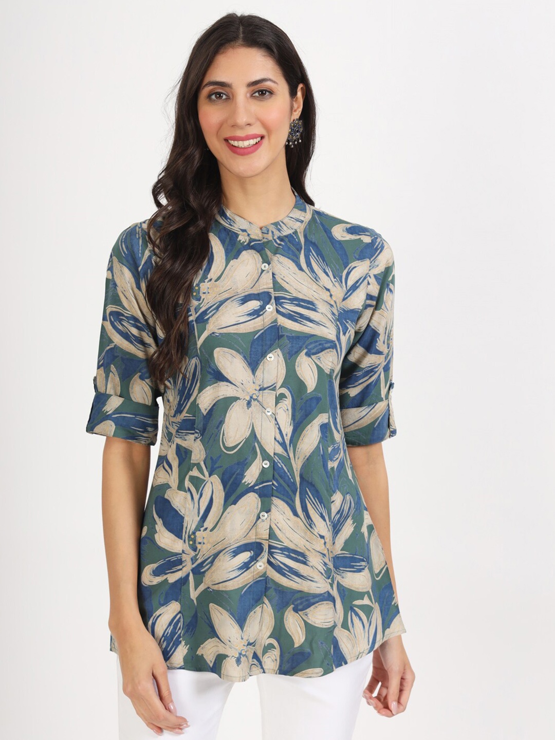 

Divena Floral Printed Mandarin Collar Roll-Up Sleeves Top, Green