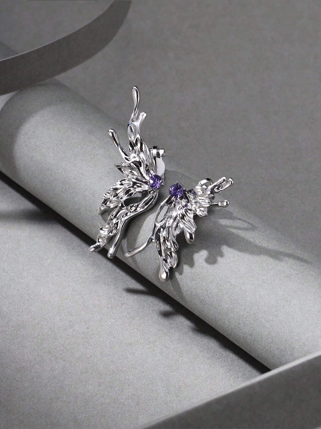 

VAGHBHATT Silver-Plated Classic Butterfly Studs Earrings