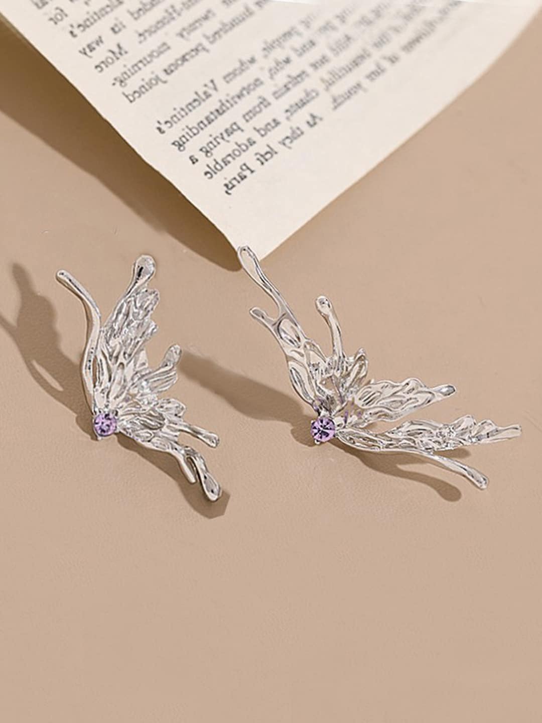 

VAGHBHATT Silver-Plated Classic Studs Earrings