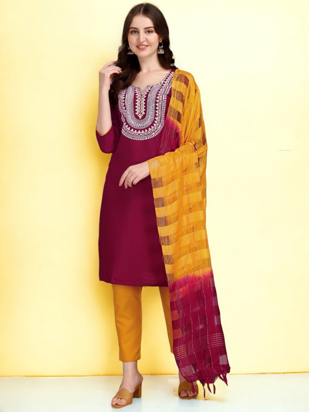 

MORLY Women Floral Embroidered Regular Thread Work Kurta with Trousers & With Dupatta, Maroon