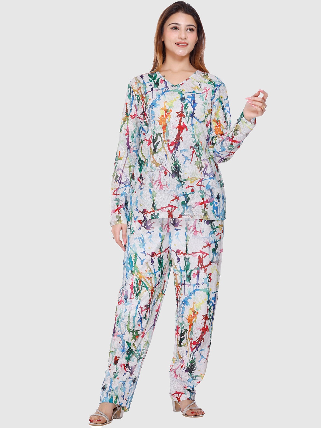 

Y&I Printed V-Neck Top & Trouser, White