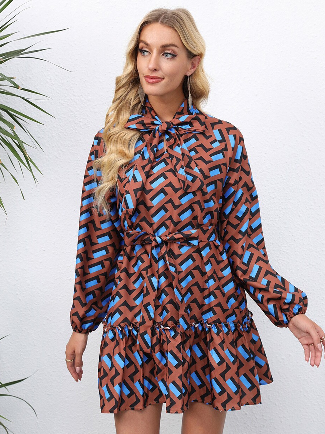 

StyleCast Brown Geometric Printed Tie Up Neck Bow Fit & Flare Dress