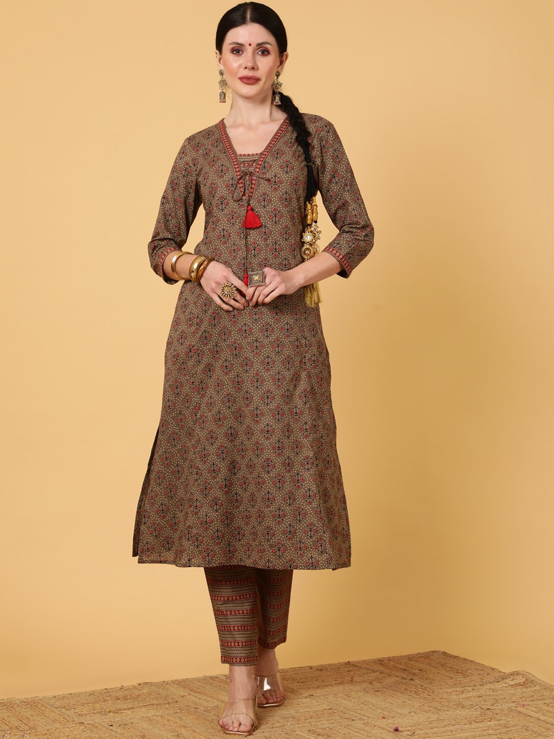 

GULMOHAR JAIPUR Women Ethnic Motifs Printed Regular Kurta with Trousers, Brown