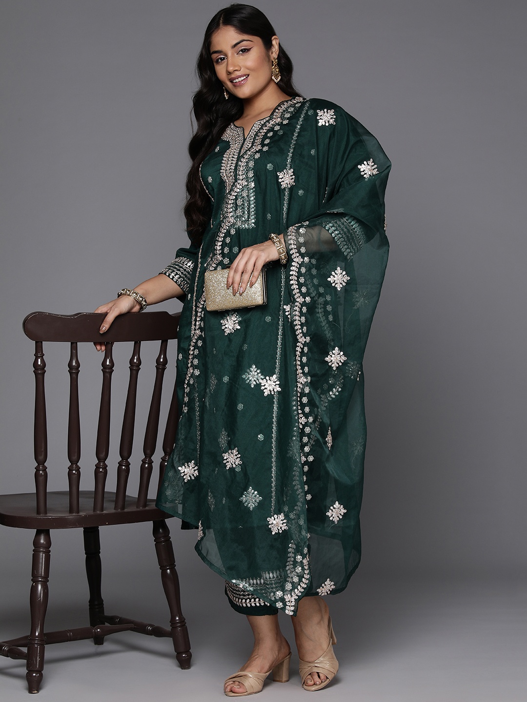 

Indo Era Women Ethnic Motifs Embroidered Regular Gotta Patti Kurta with Trousers & With Dupatta, Green