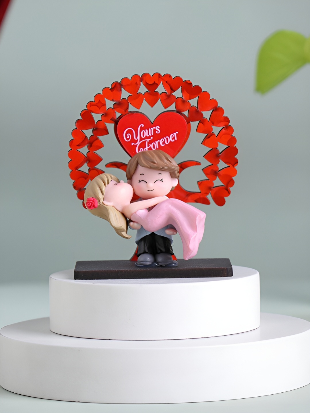

Floweraura Pink & Red Couple Figurine Showpiece