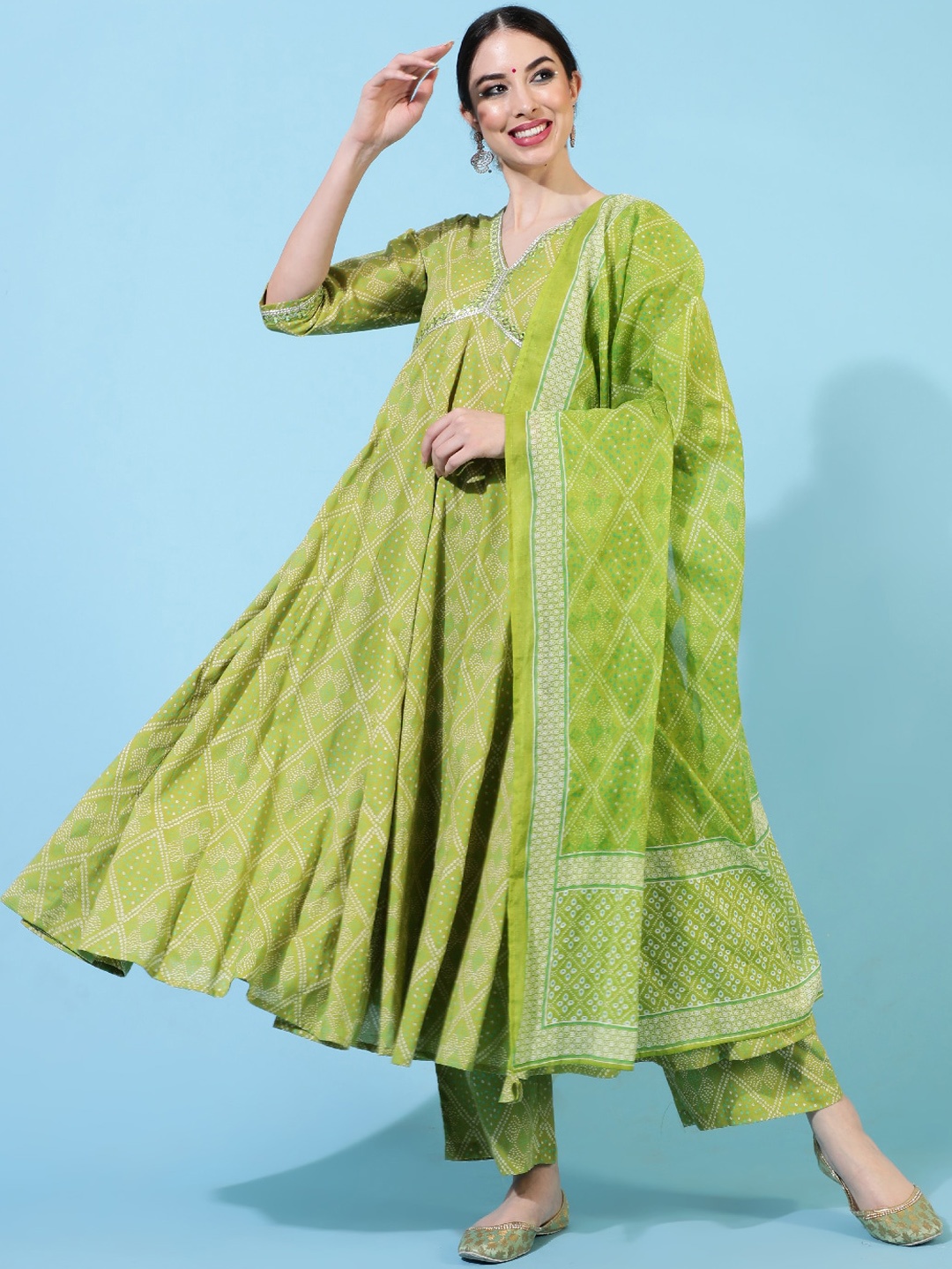 

GULMOHAR JAIPUR Women Bandhani Printed Empire Beads and Stones Pure Cotton Kurta with Palazzos & With Dupatta, Green