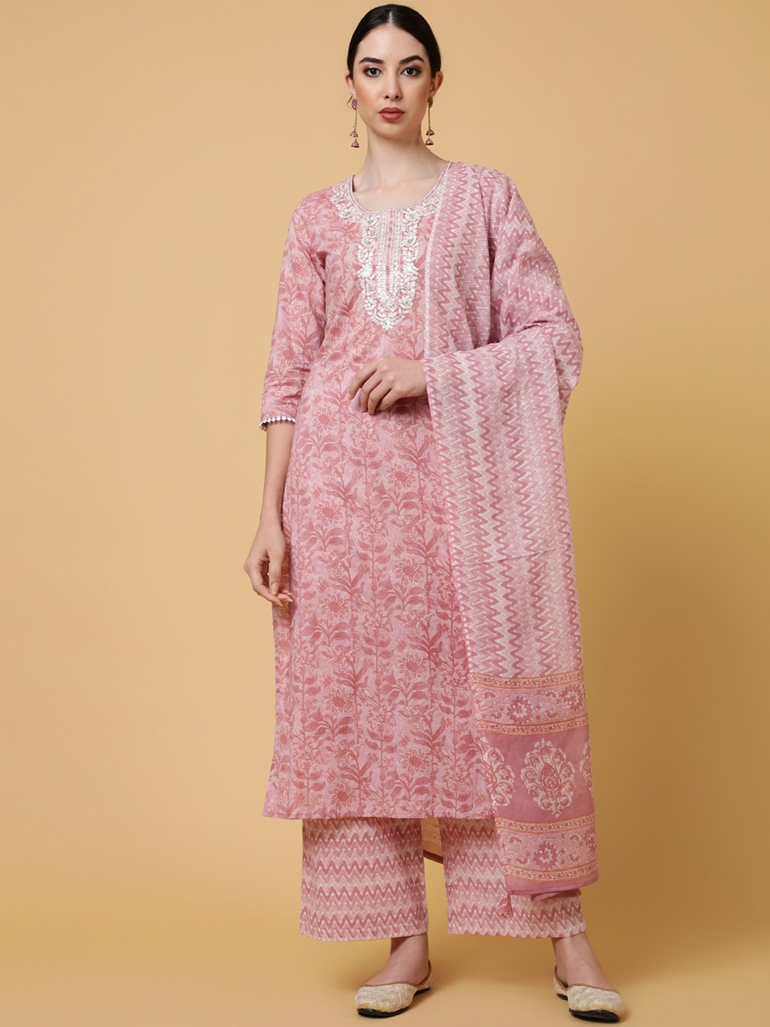 

GULMOHAR JAIPUR Women Floral Printed Regular Thread Work Pure Cotton Kurta, Pink