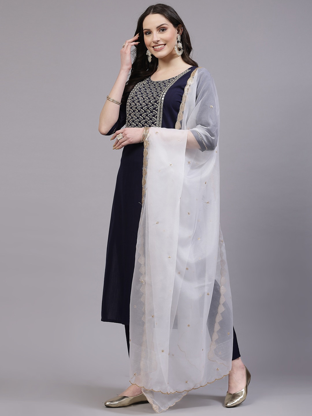 

BAESD Women Ethnic Motifs Yoke Design Regular Thread Work Kurta with Trousers & With Dupatta, Blue