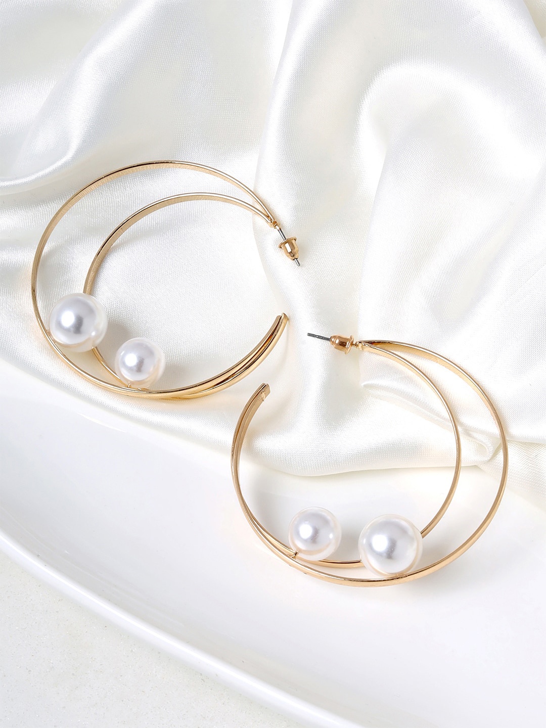 

JOKER & WITCH Contemporary Hoop Earrings, Gold