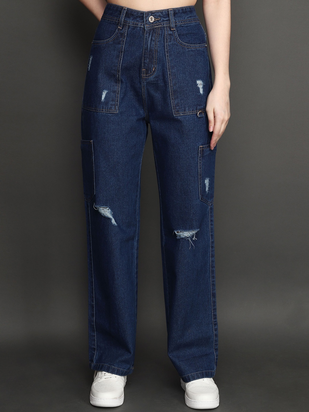 

Albion Women Straight Fit Mildly Distressed Light Fade Stretchable Jeans, Blue