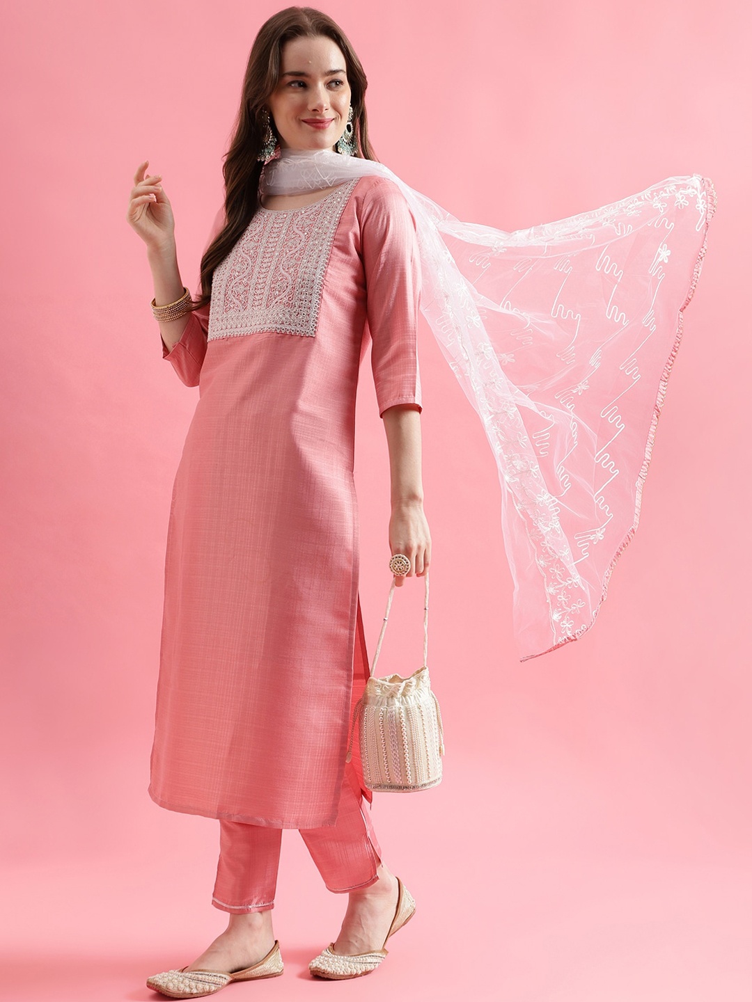 

VredeVogel Women Yoke Design Regular Thread Work Kurta with Trousers & With Dupatta, Peach