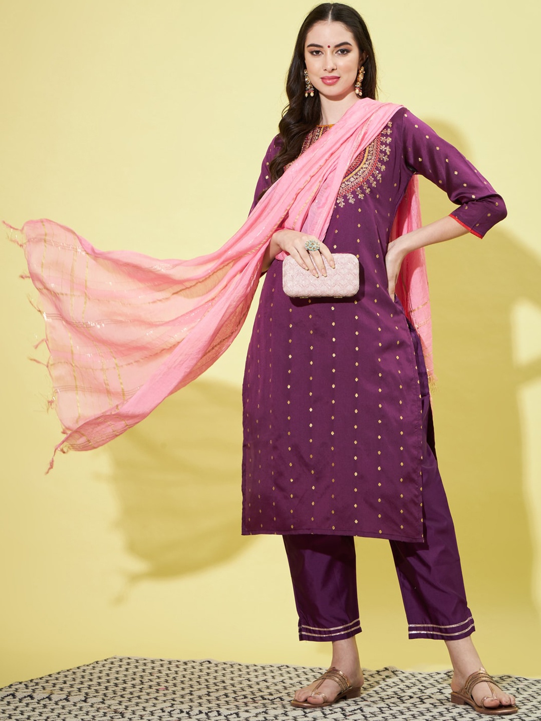 

VredeVogel Women Floral Embroidered Regular Thread Work Kurta with Trousers & With Dupatta, Purple