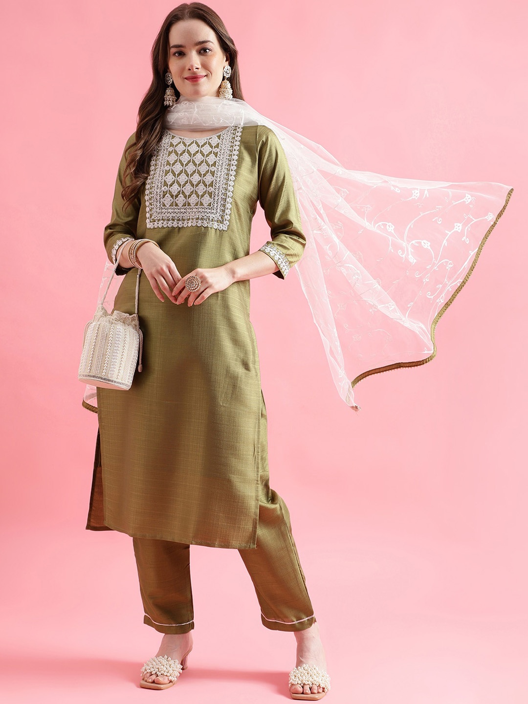 

VredeVogel Women Ethnic Motifs Yoke Design Regular Thread Work Kurta with Trousers & With Dupatta, Green