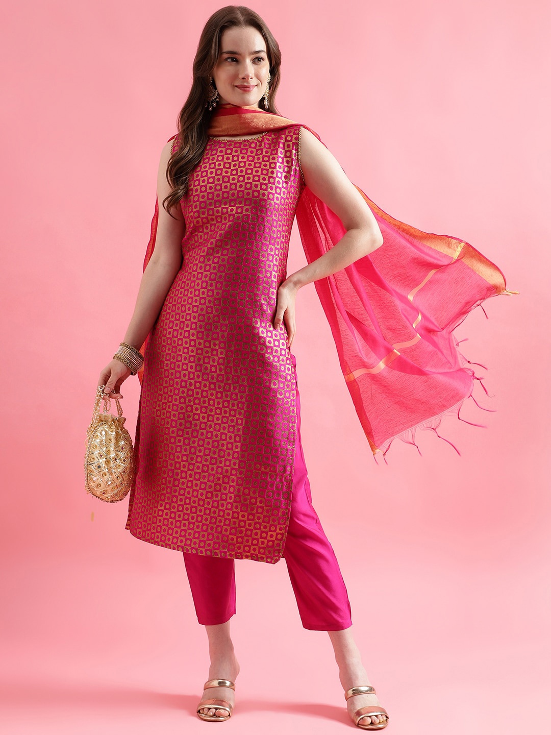 

VredeVogel Women Printed Regular Kurta with Trousers & With Dupatta, Pink