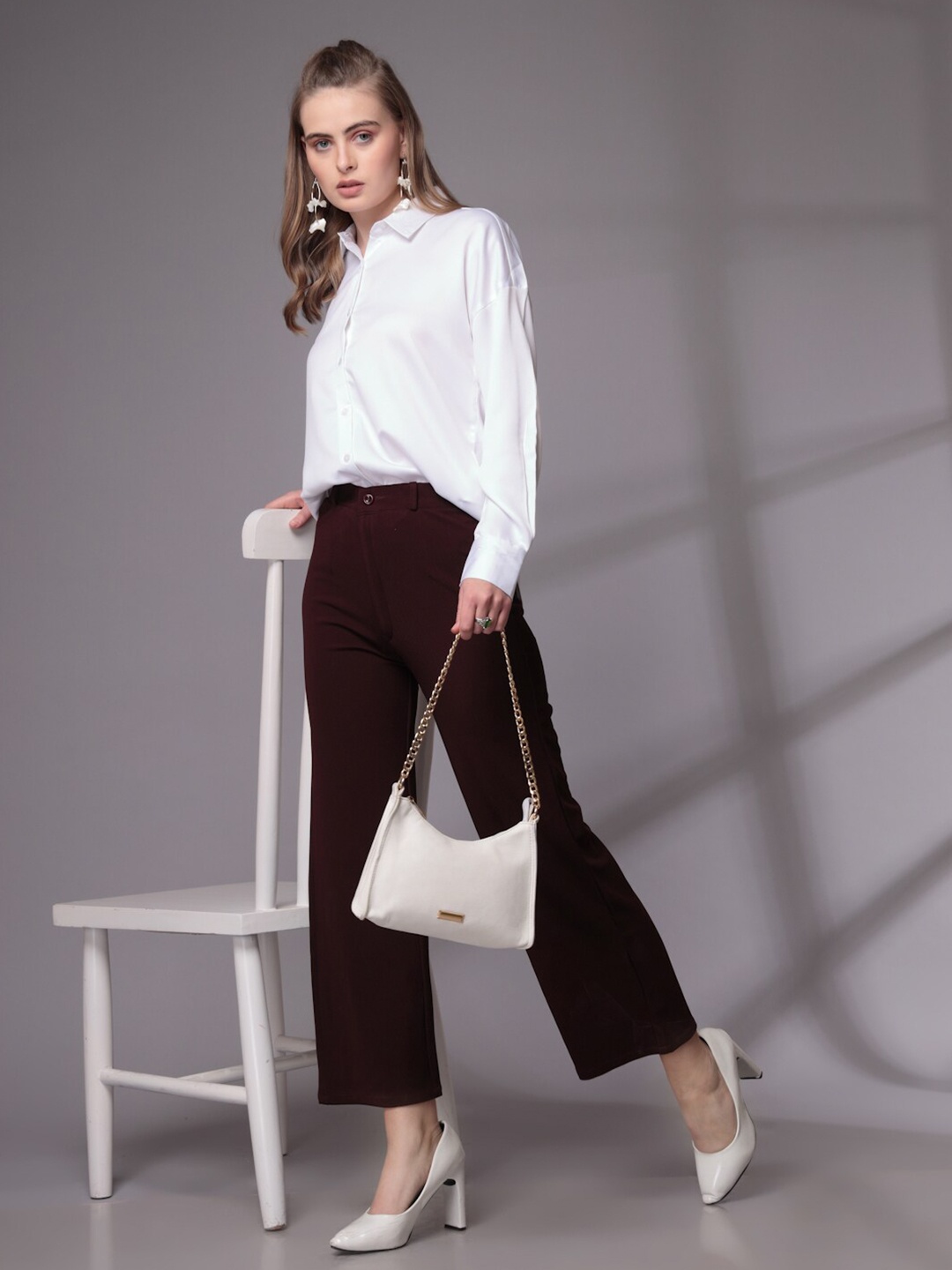 

Freehand by The Indian Garage Co Back Cut-Out Spread Collar Casual Shirt, White