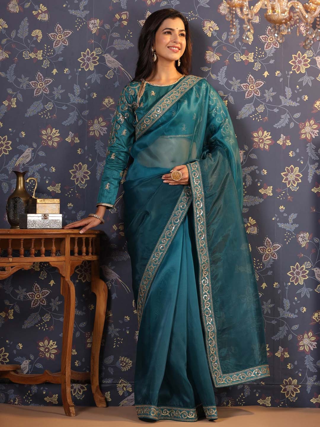 

House of Pataudi Embellished Sequinned Border Saree, Teal