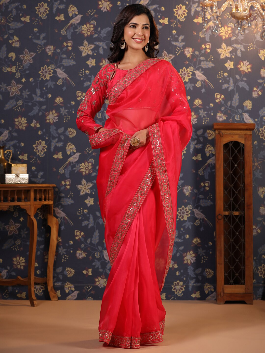 

House of Pataudi Embellished Sequinned Border Saree, Pink
