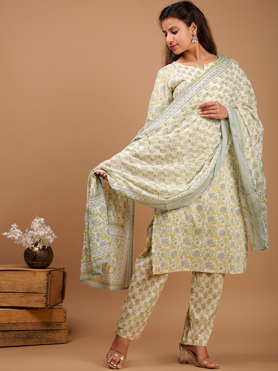 

AAYUMI Women Floral Printed Regular Mirror Work Pure Cotton Kurta with Trousers & With Dupatta, Off white