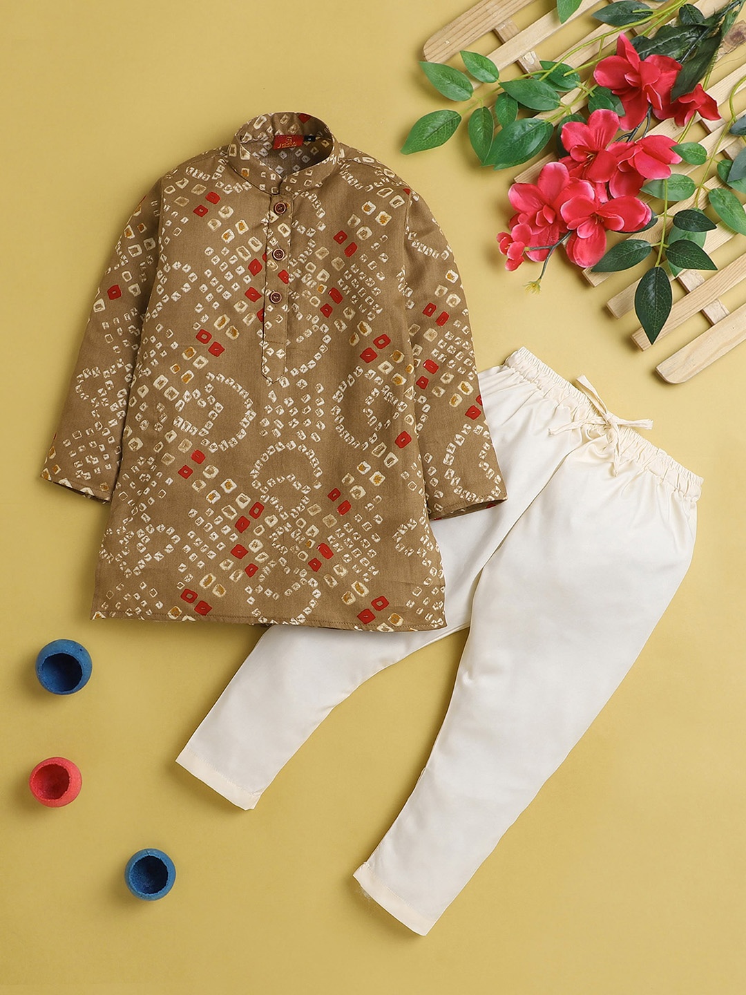

Jeetethnics Boys Bandhani Printed Regular Kurta with Pyjamas, Brown