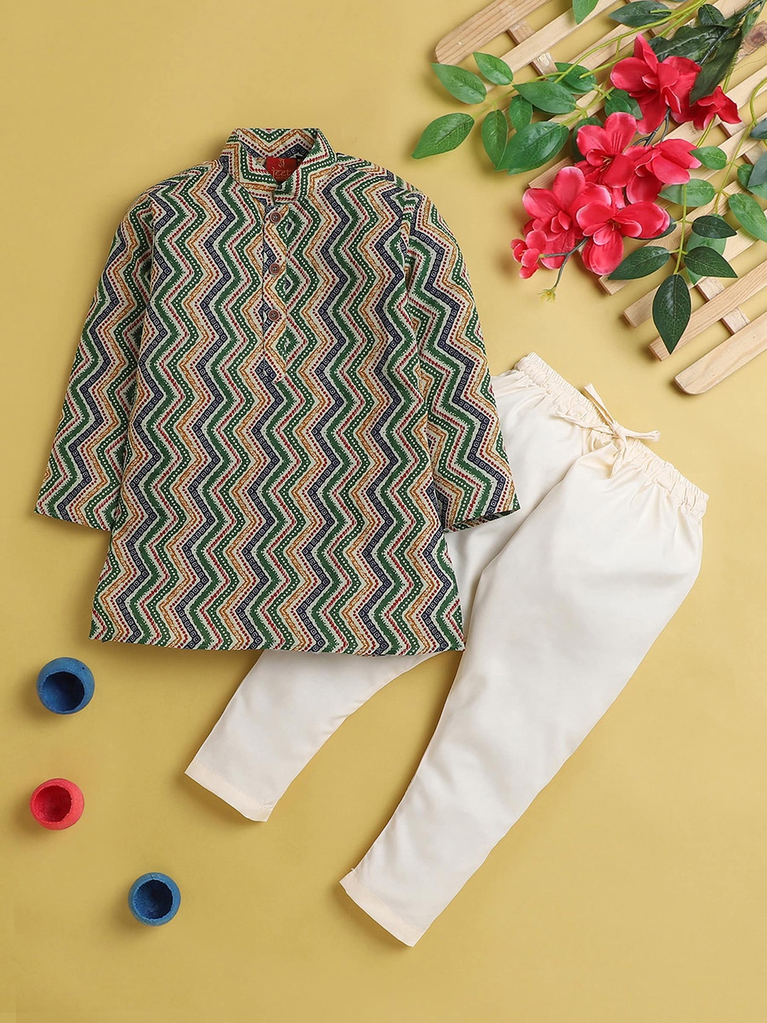 

Jeetethnics Boys Printed Regular Kurta with Pyjamas, Green