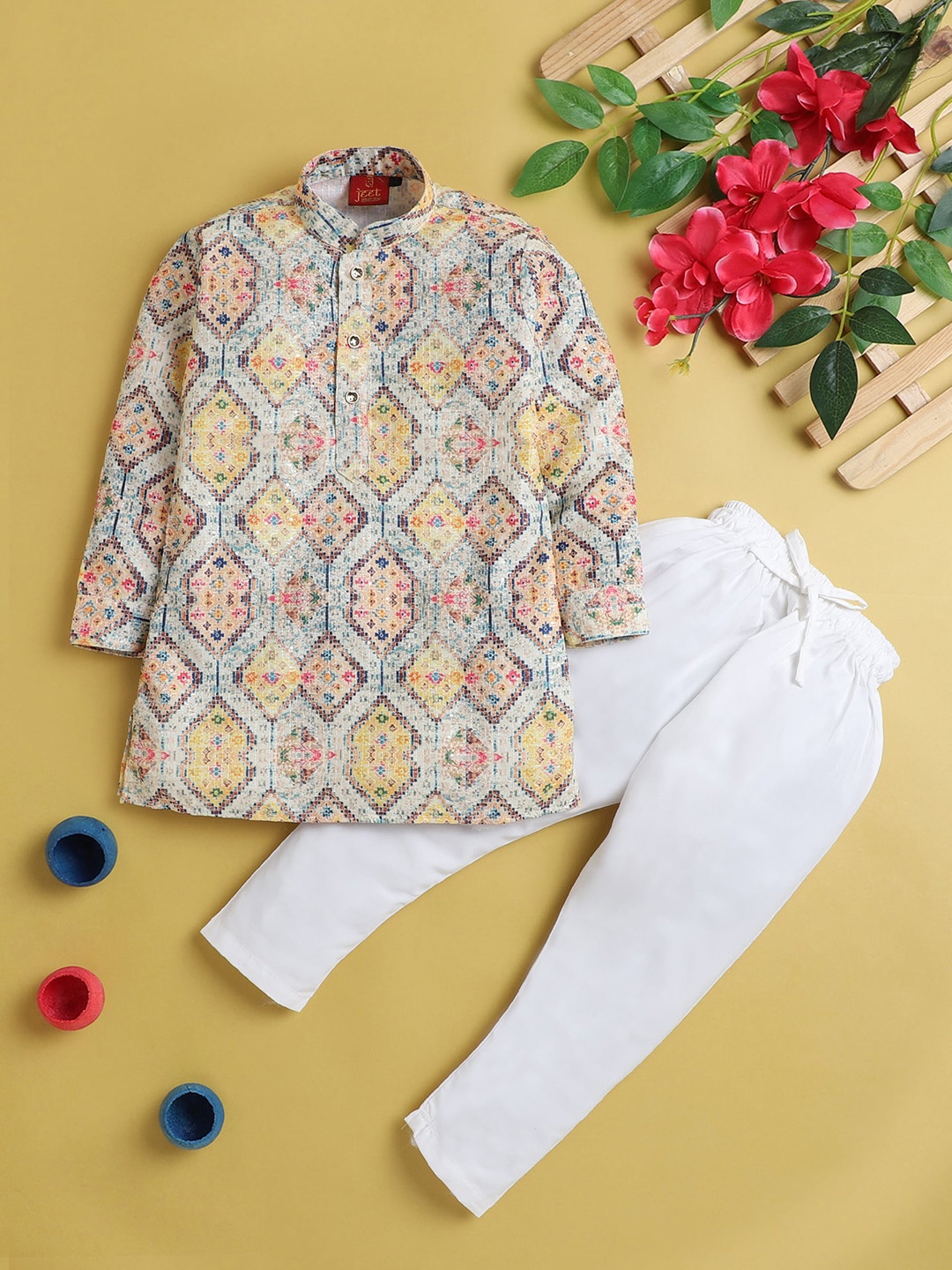 

Jeetethnics Boys Ethnic Motifs Printed Regular Thread Work Kurta with Pyjamas, White