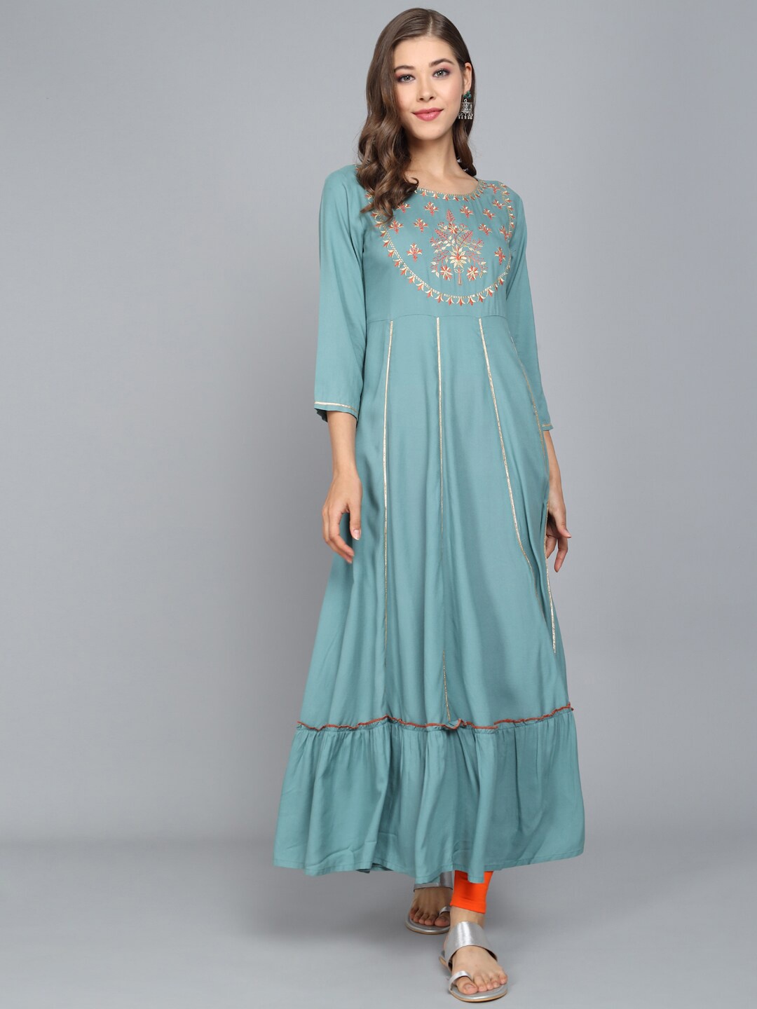 

RANGMAYEE Floral Embroidered Liva A-Line Kurta, Green