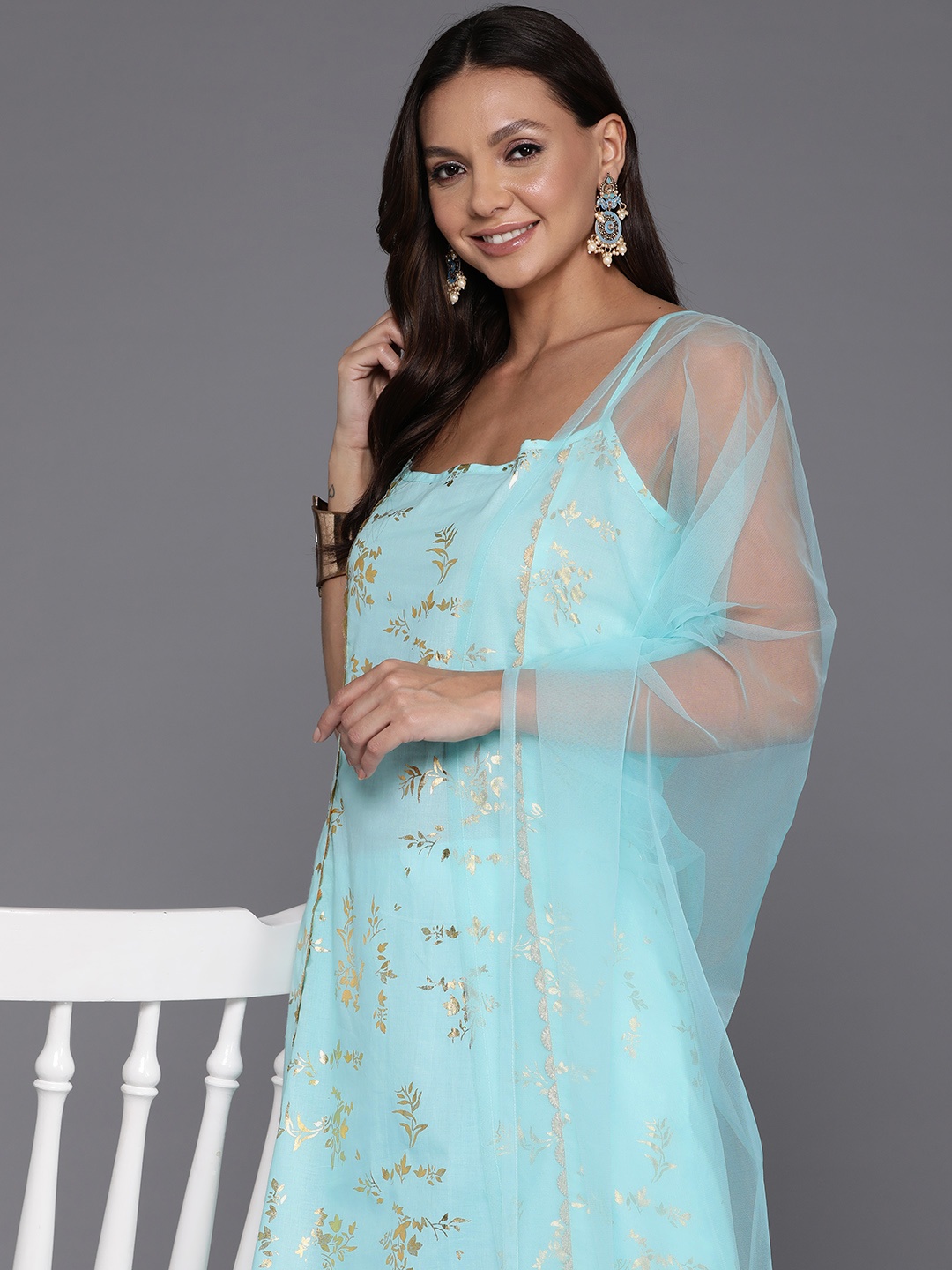 

Ahalyaa Women Floral Printed Panelled Gotta Patti Pure Cotton Kurta with Trousers & With Dupatta, Blue