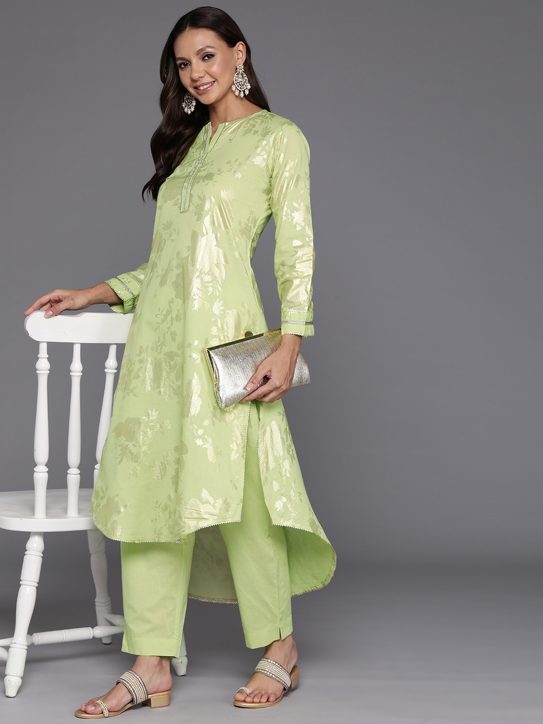 

Ahalyaa Women Floral Printed Regular Gotta Patti Pure Cotton Kurta with Trousers, Green