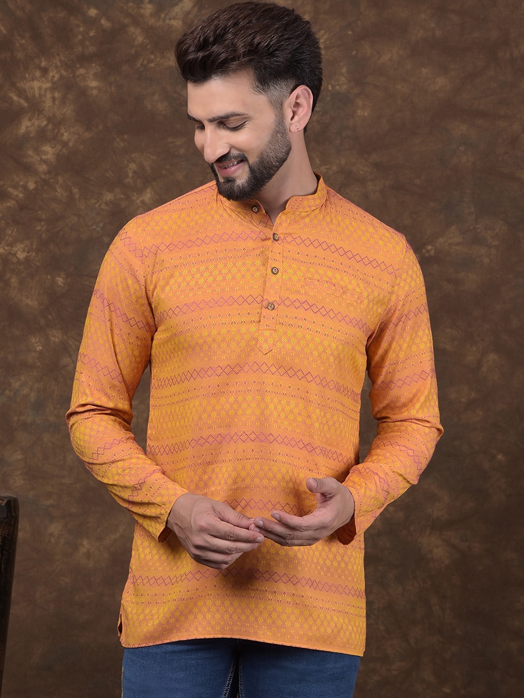 

DEYANN Men Mirror Work Kurta, Yellow