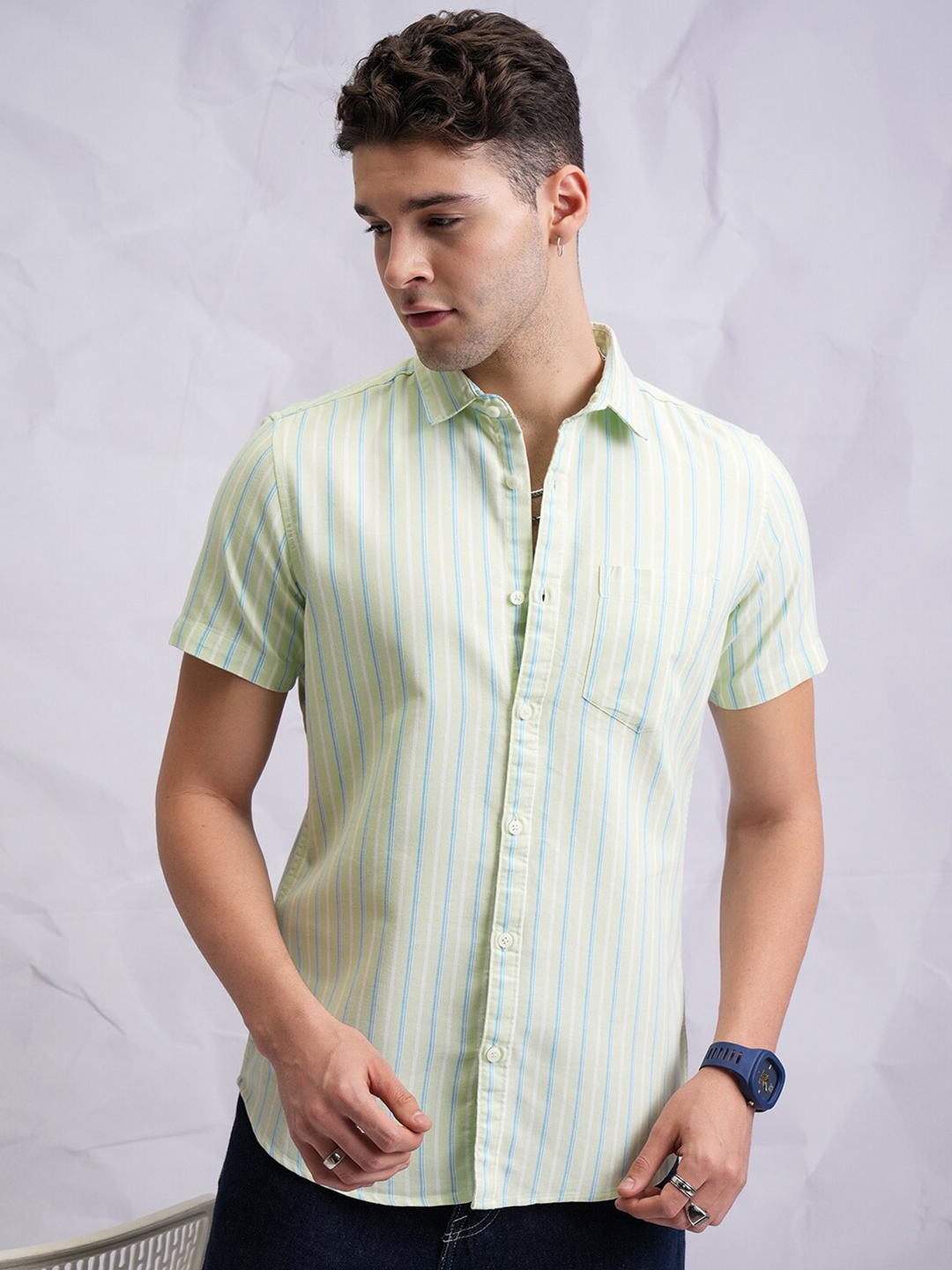 

Highlander Men Slim Fit Striped Shirt, Green