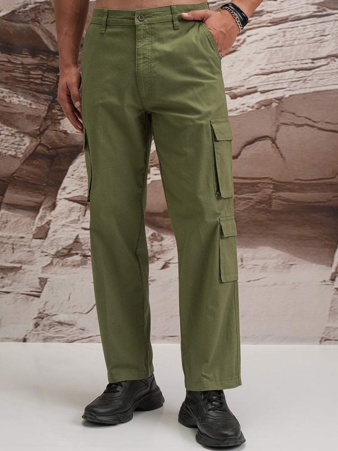 

HIGHLANDER Men Cargos Trousers, Olive