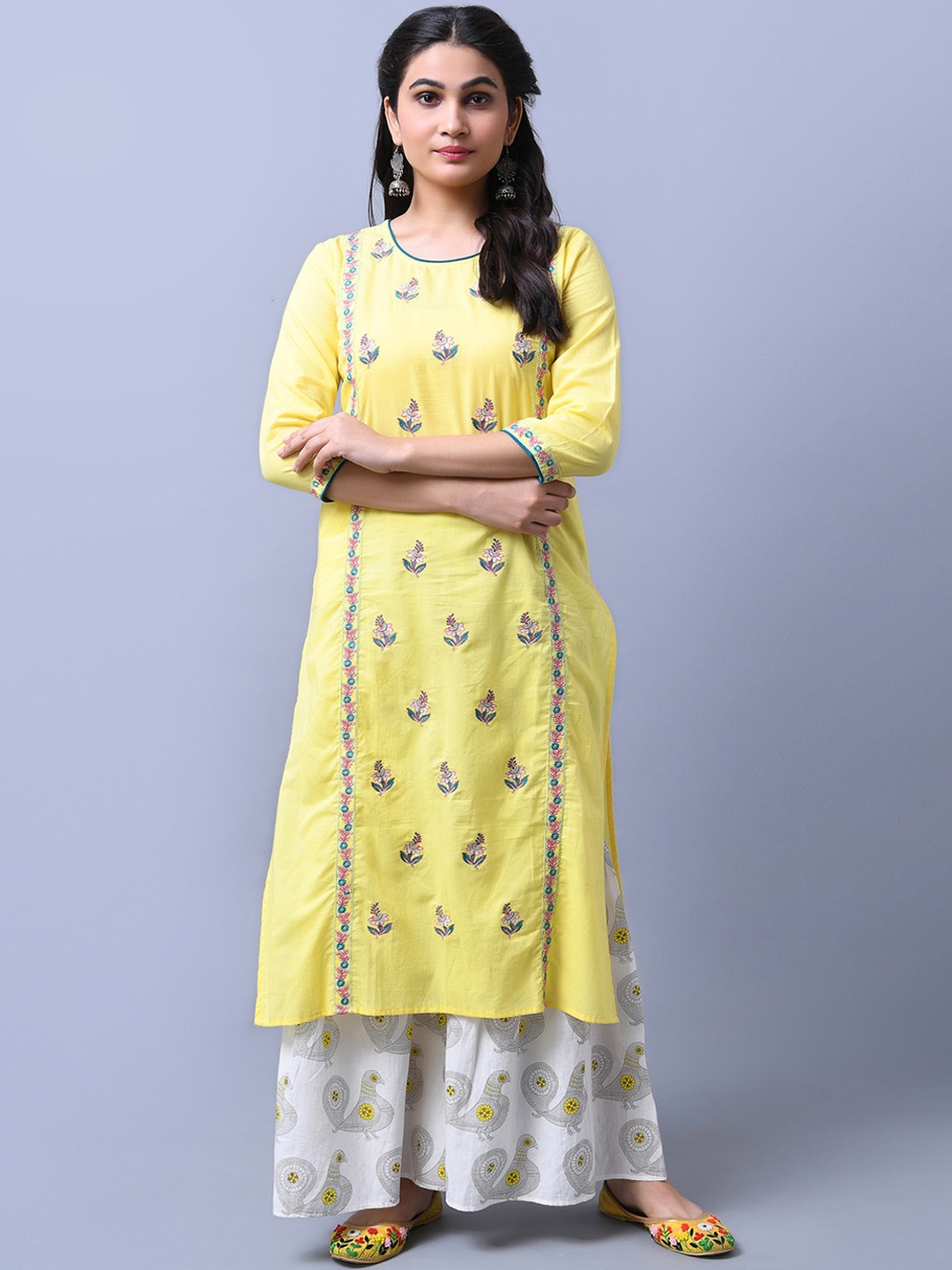 

RANGMAYEE Women Floral Embroidered Regular Thread Work Kurta with Sharara, Yellow