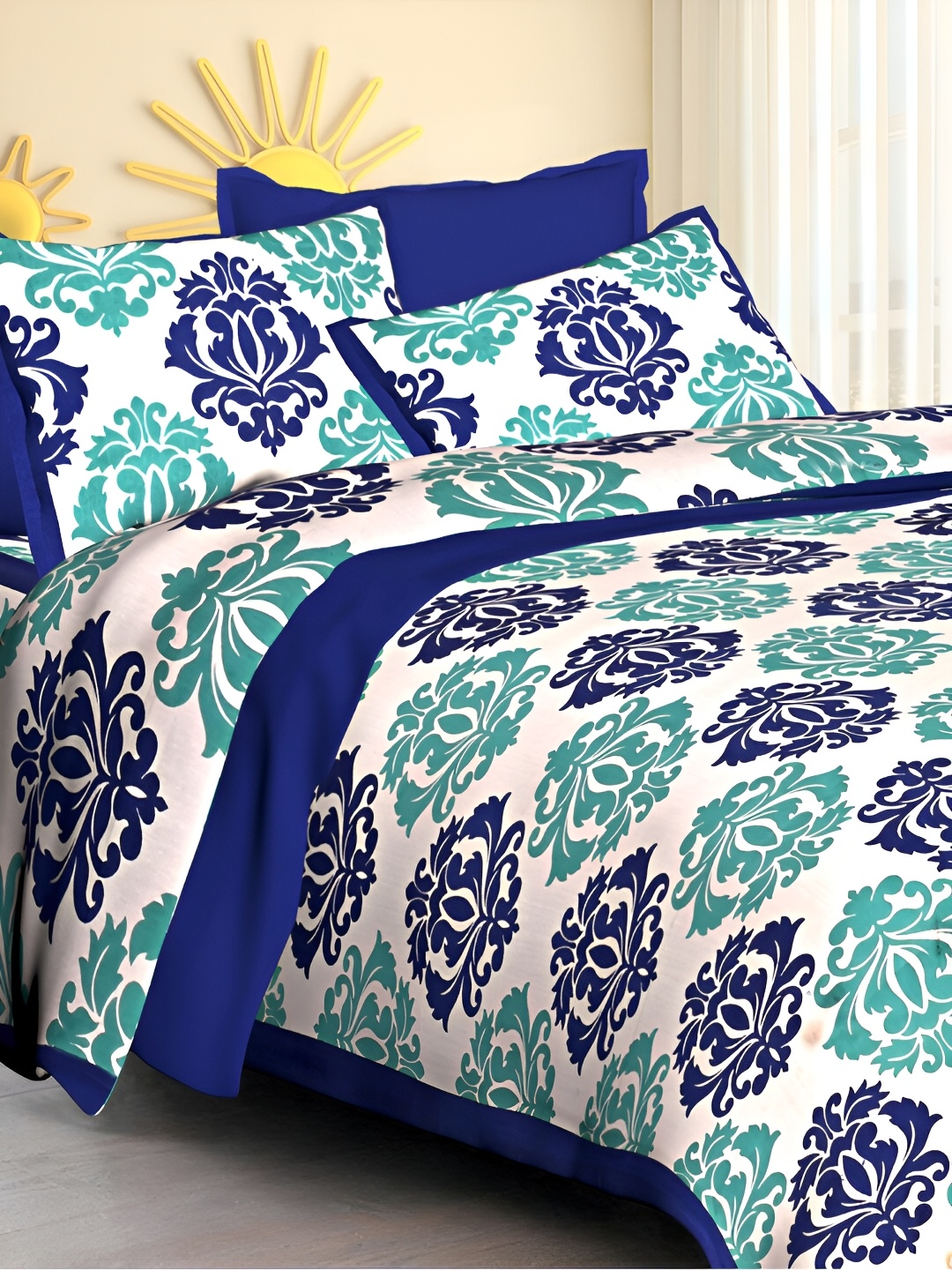 

POORAK Blue & White Floral 104 TC Queen Bedsheet with 2 Pillow Covers