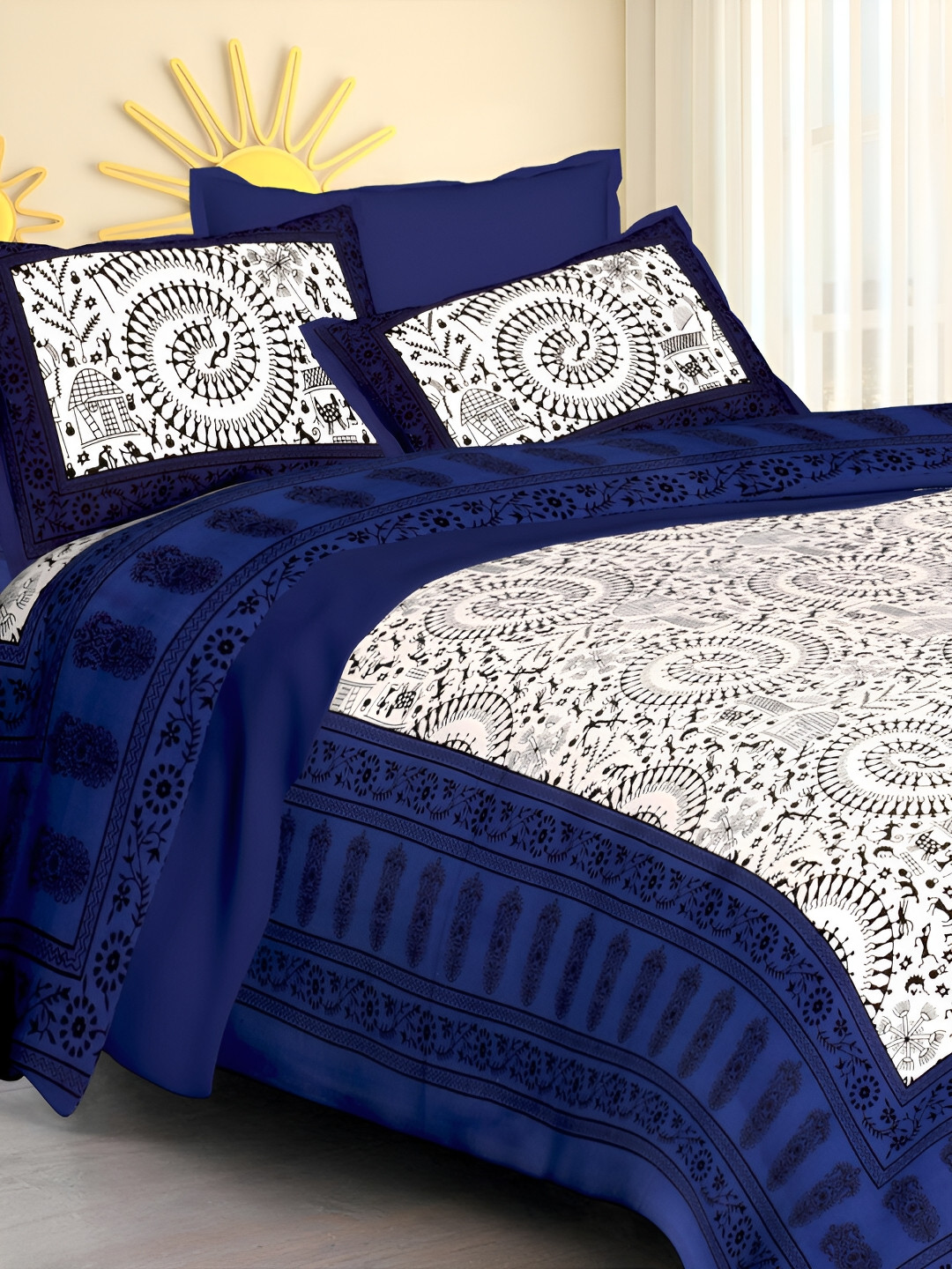 

POORAK Blue & White Geometric 104 TC Queen Bedsheet with 2 Pillow Covers