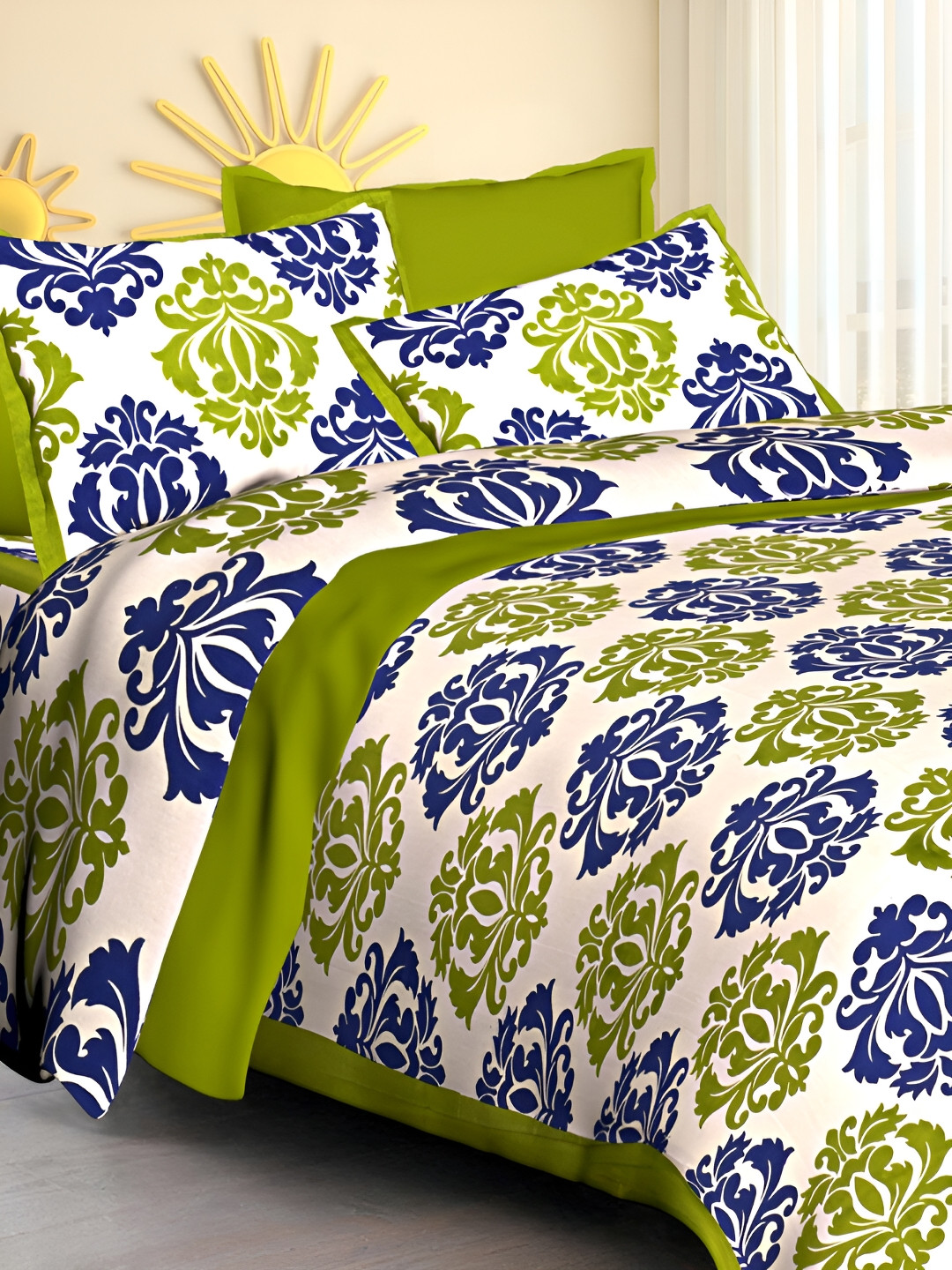 

POORAK Cream-Coloured & Green Ethnic Motifs 104 TC Queen Bedsheet with 2 Pillow Covers