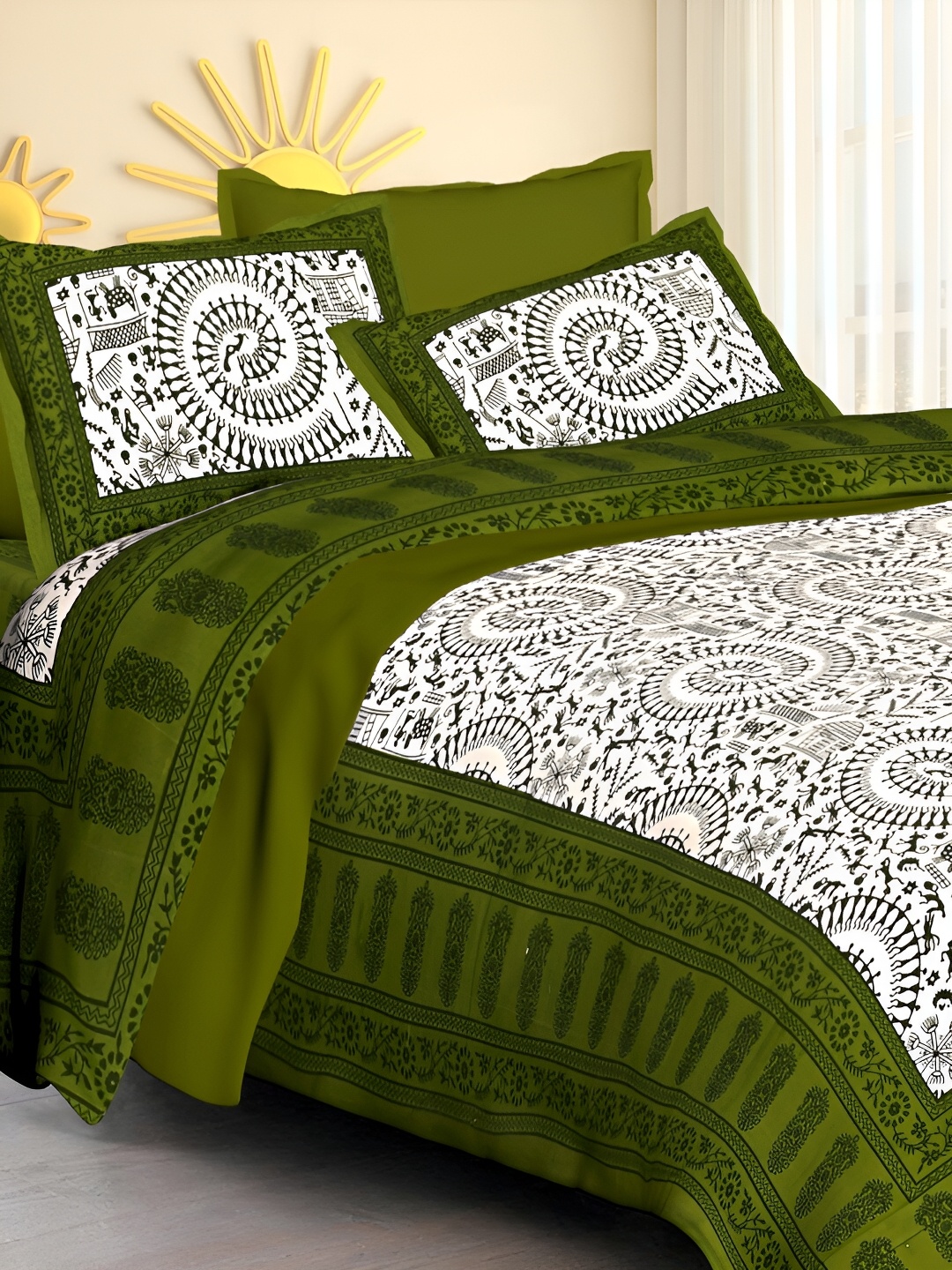 

POORAK Green & White Ethnic Motifs 104 TC Queen Bedsheet with 2 Pillow Covers