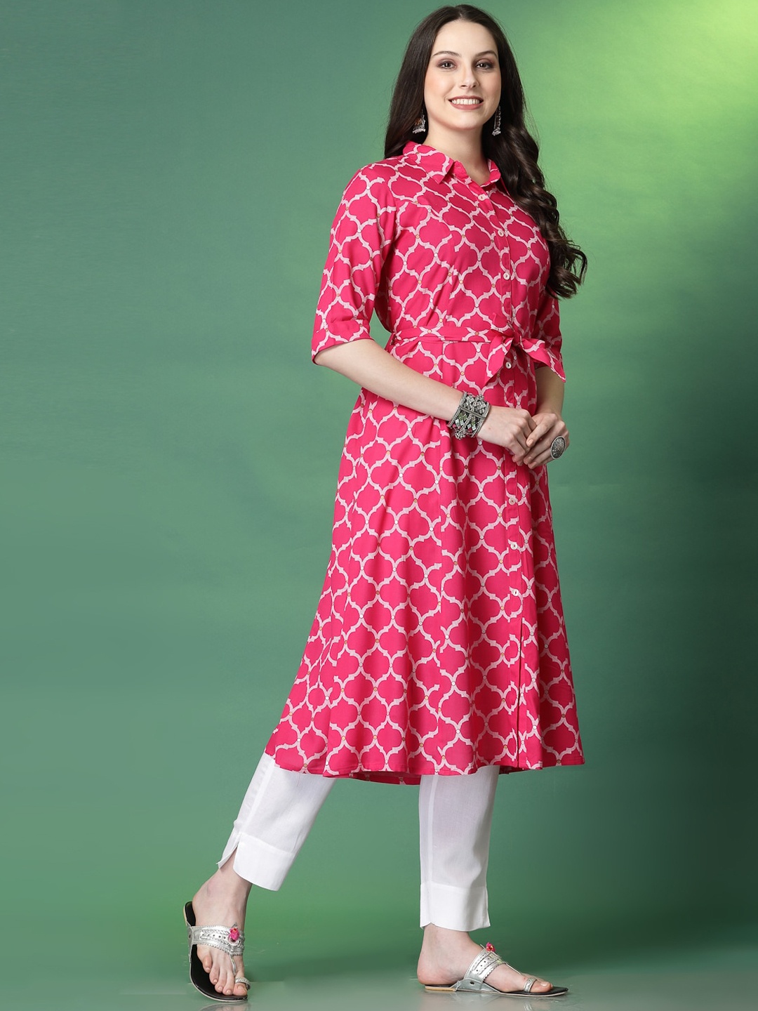 

Sangria Geometric Printed Belted A-Line Kurta, Pink